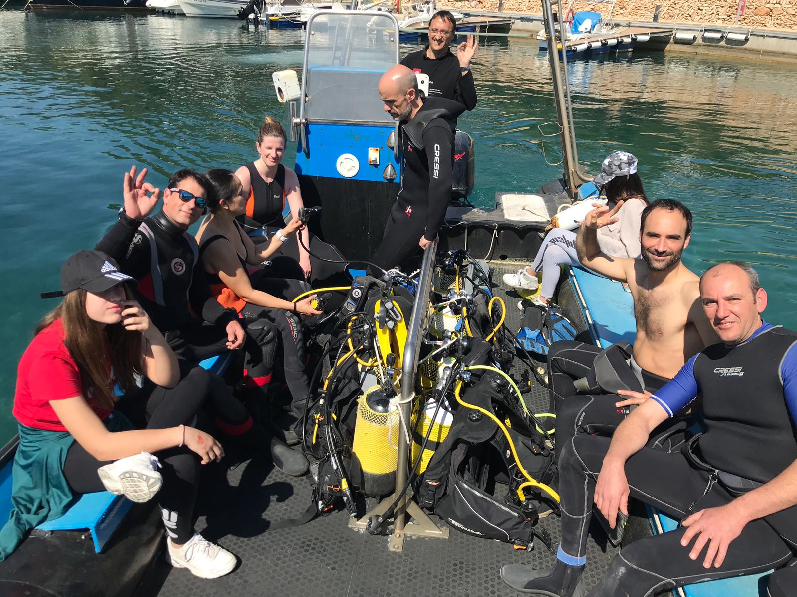 salida de buceo desde barca o playa